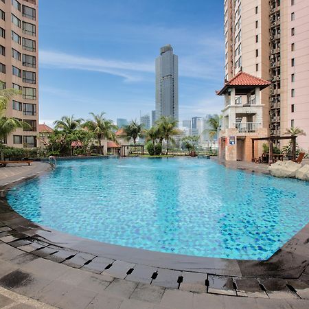 Horison Ultima Suite & Residences Rasuna Джакарта Екстериор снимка