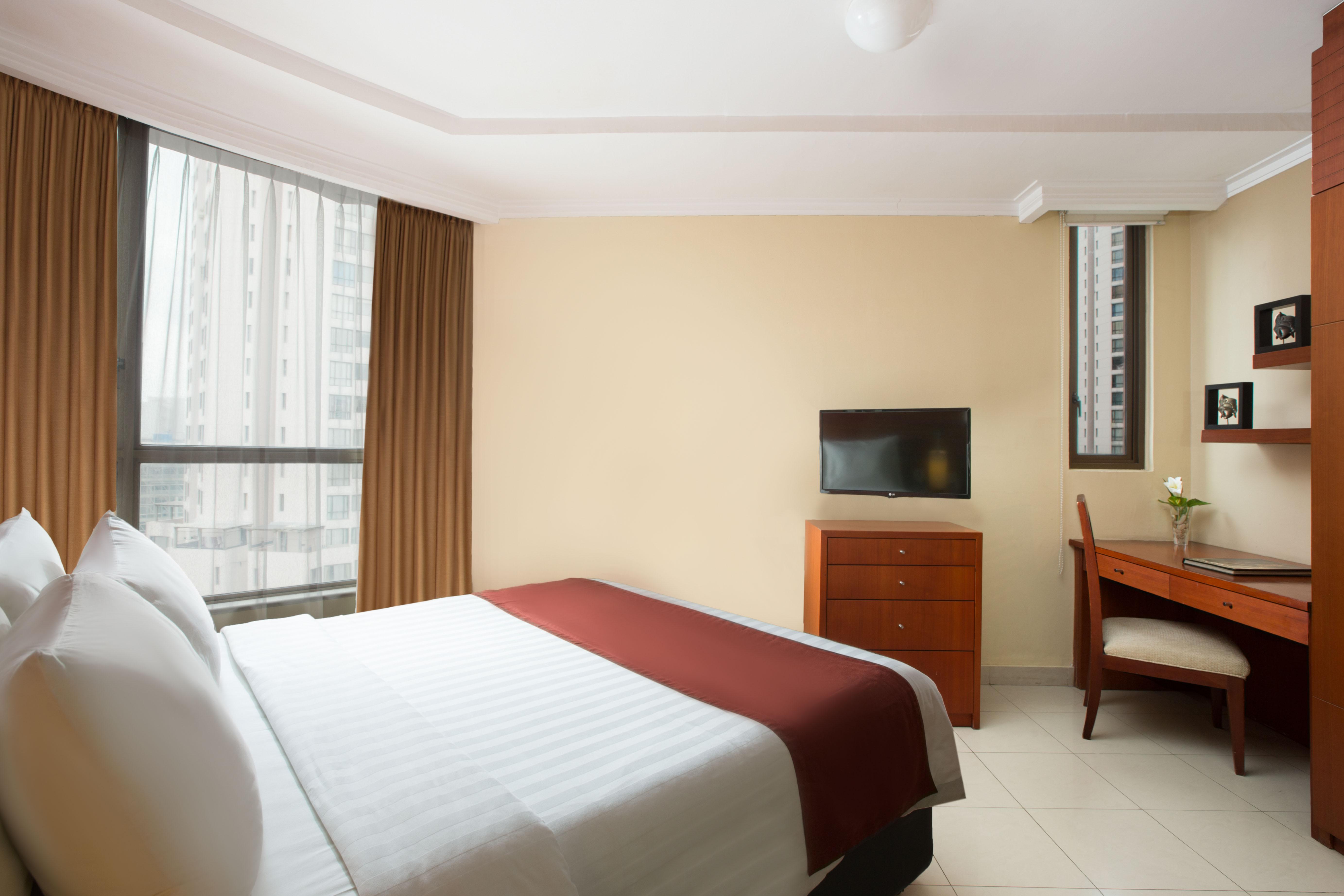 Horison Ultima Suite & Residences Rasuna Джакарта Екстериор снимка