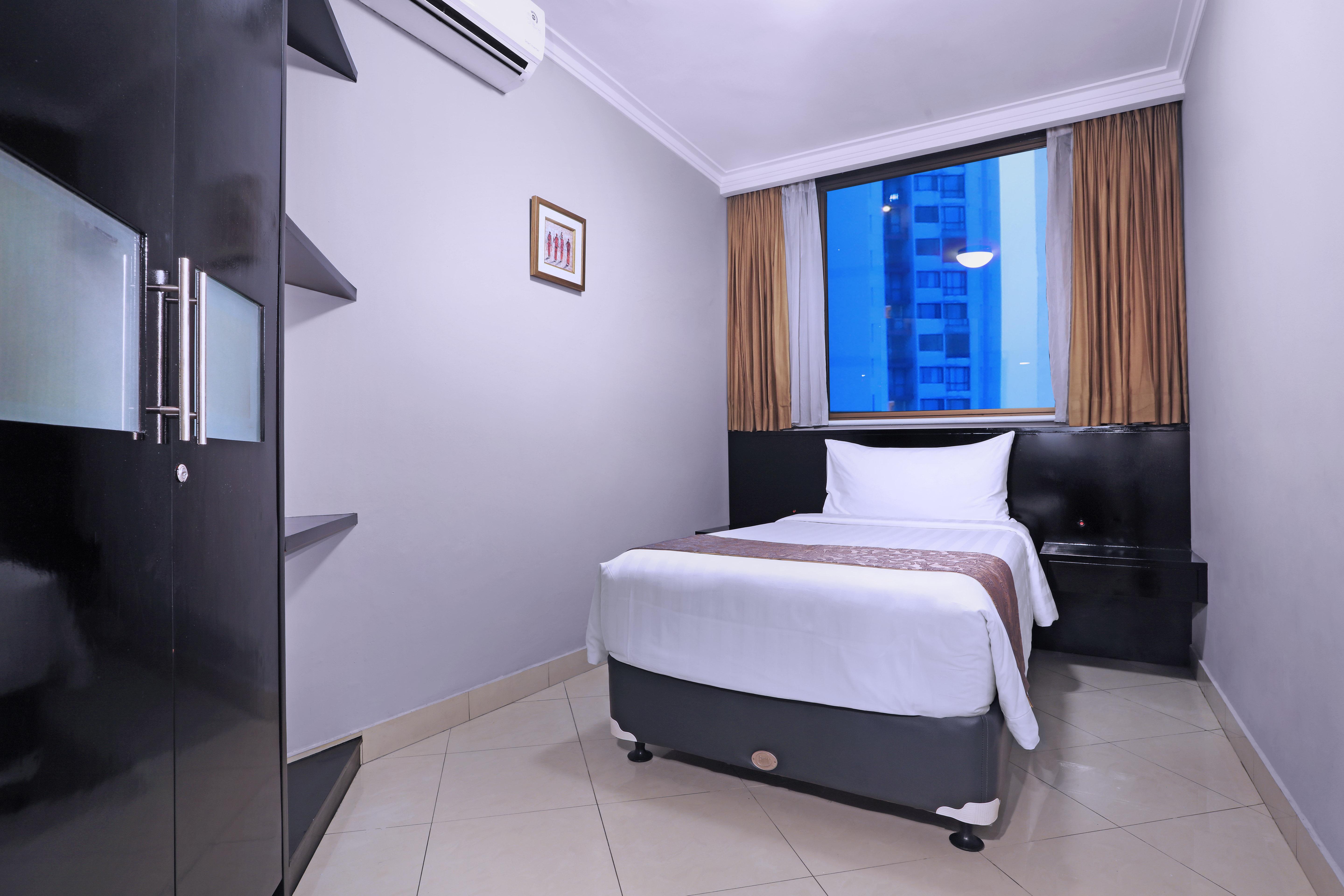 Horison Ultima Suite & Residences Rasuna Джакарта Екстериор снимка