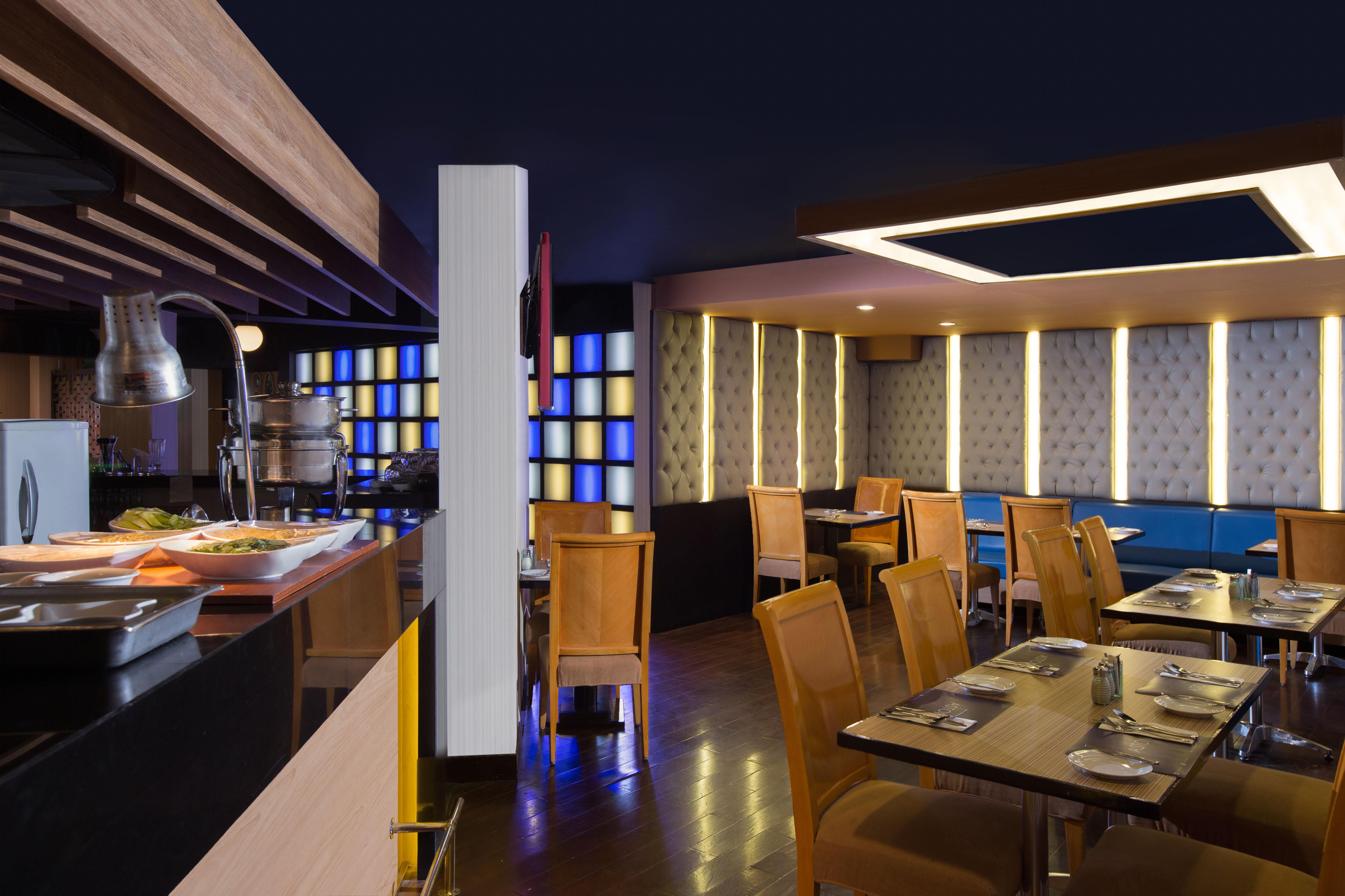 Horison Ultima Suite & Residences Rasuna Джакарта Екстериор снимка